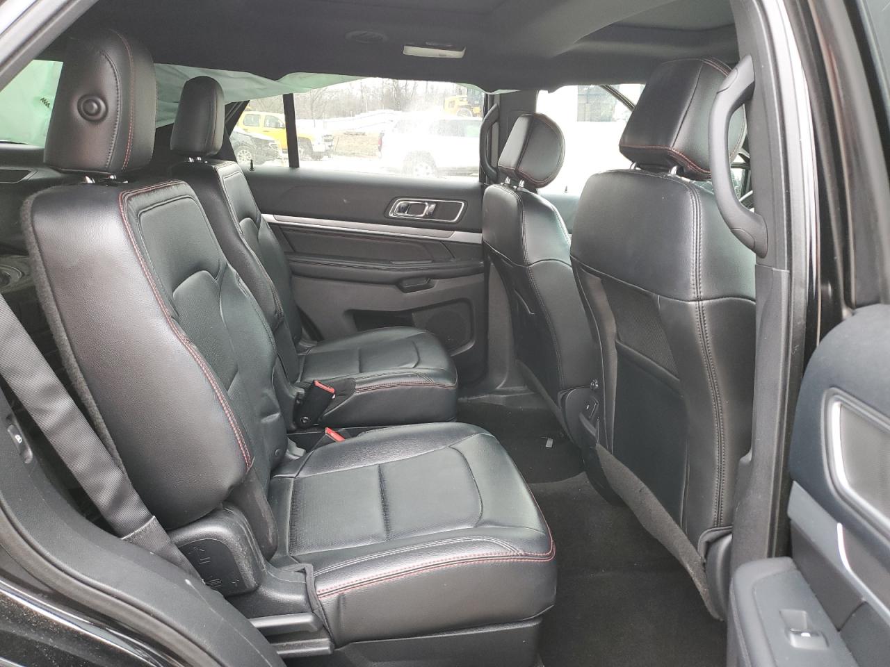 2016 Ford Explorer VIN 1FM5K8GT4GGA07352 Copart auction photo, front end / side damage thumbnail 11