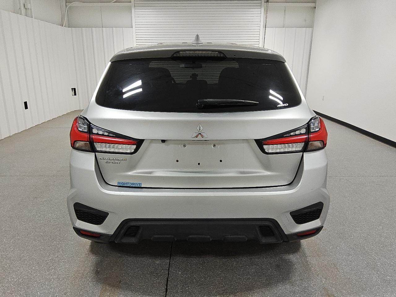 2020 Mitsubishi Outlander VIN JA4AR3AU3LU024734 Copart auction photo, minor dent/scratches damage thumbnail 6
