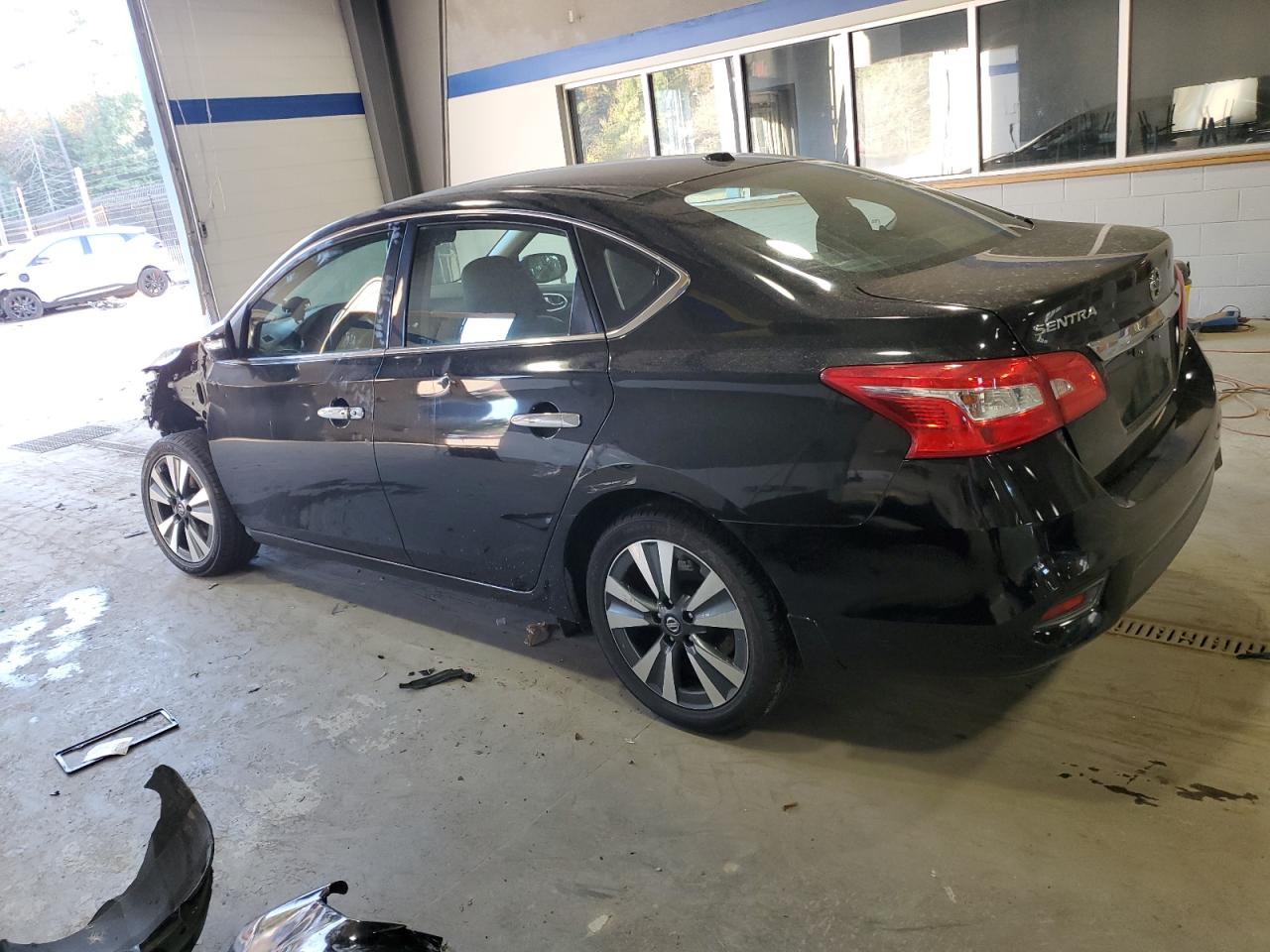 2017 Nissan Sentra VIN 3N1AB7AP9HY398526 Copart auction photo, front end damage thumbnail 2