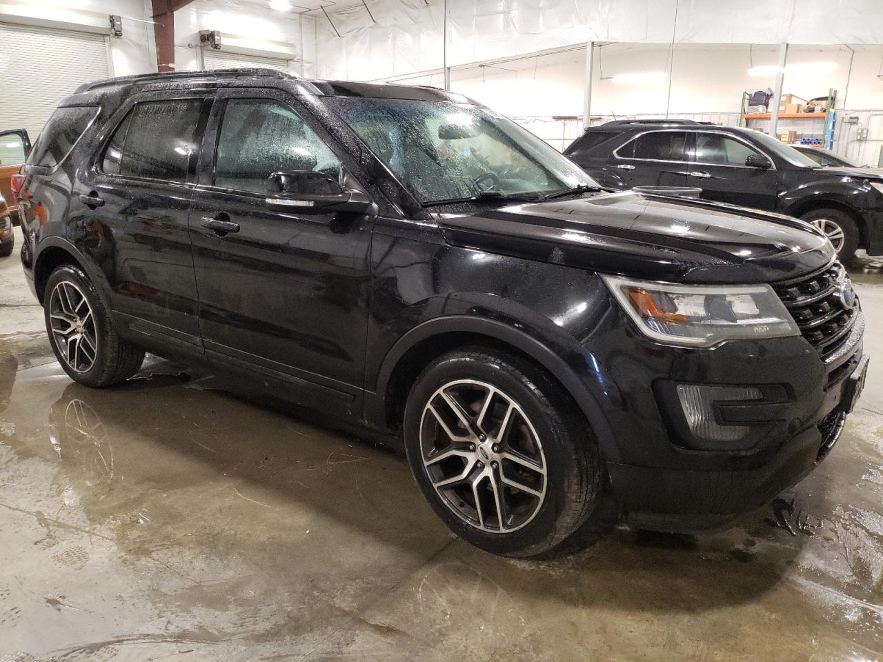 2016 Ford Explorer VIN 1FM5K8GT5GGA02385 Copart auction photo, front end / side damage thumbnail 4