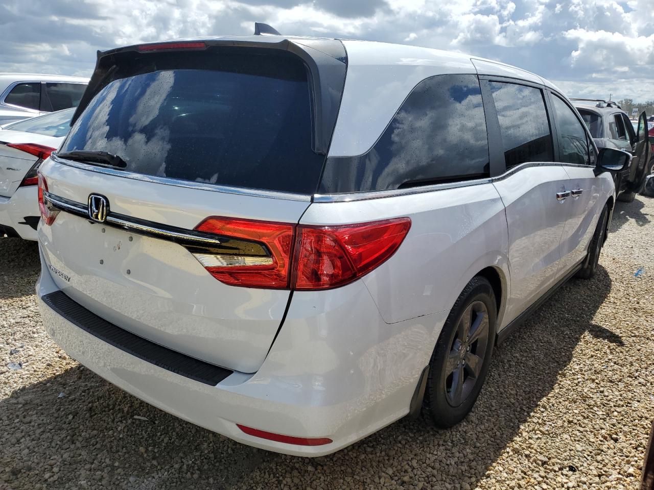 2021 Honda Odyssey VIN 5FNRL6H56MB013621 Copart auction photo, water/flood damage thumbnail 3