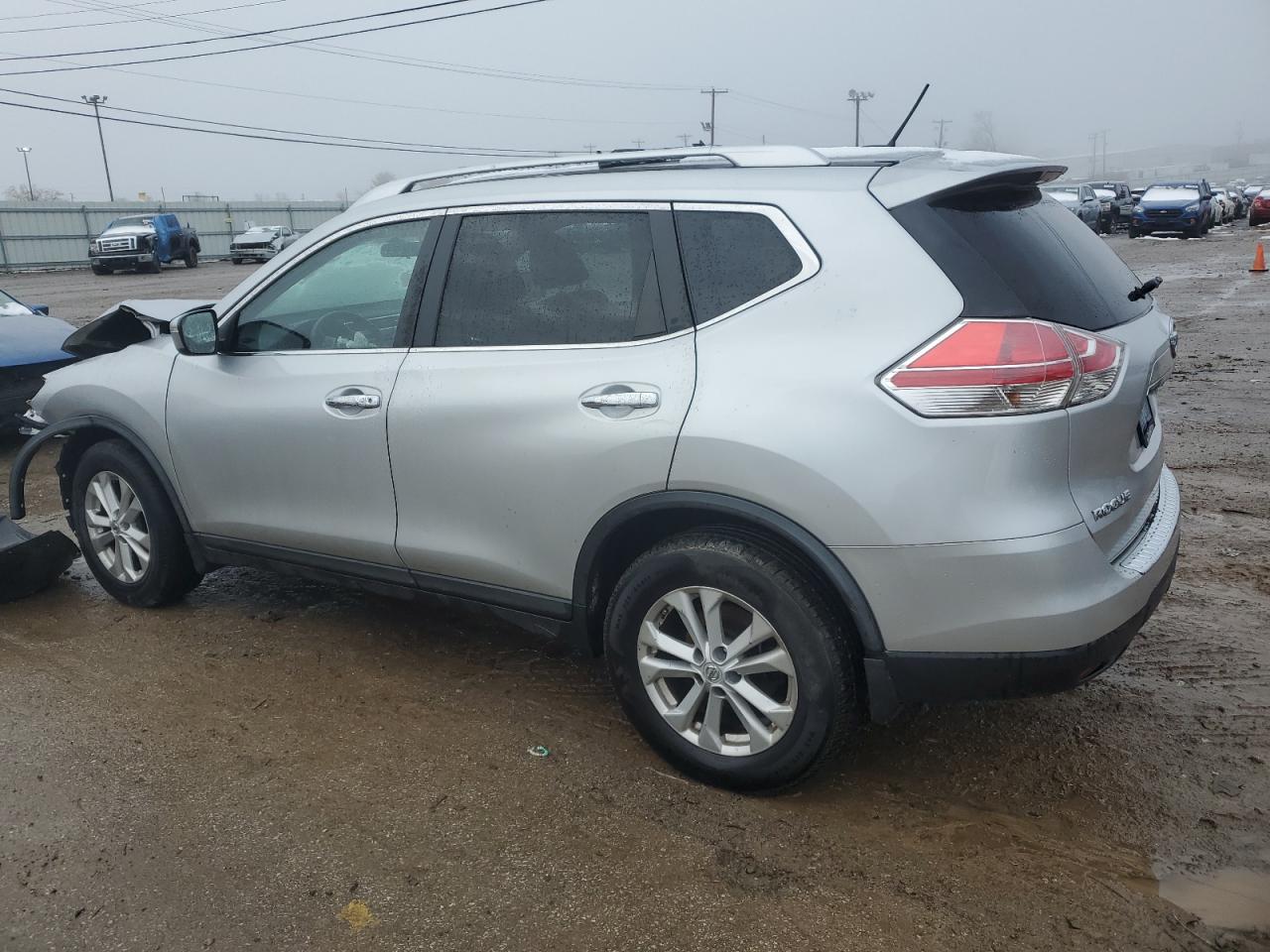 2015 Nissan Rogue VIN KNMAT2MV8FP547868 Copart auction photo, front end damage thumbnail 2