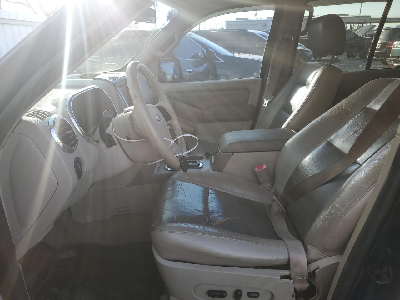 2006 Ford Explorer VIN 1FMEU63E16UA98036 Copart auction photo, front end damage thumbnail 7