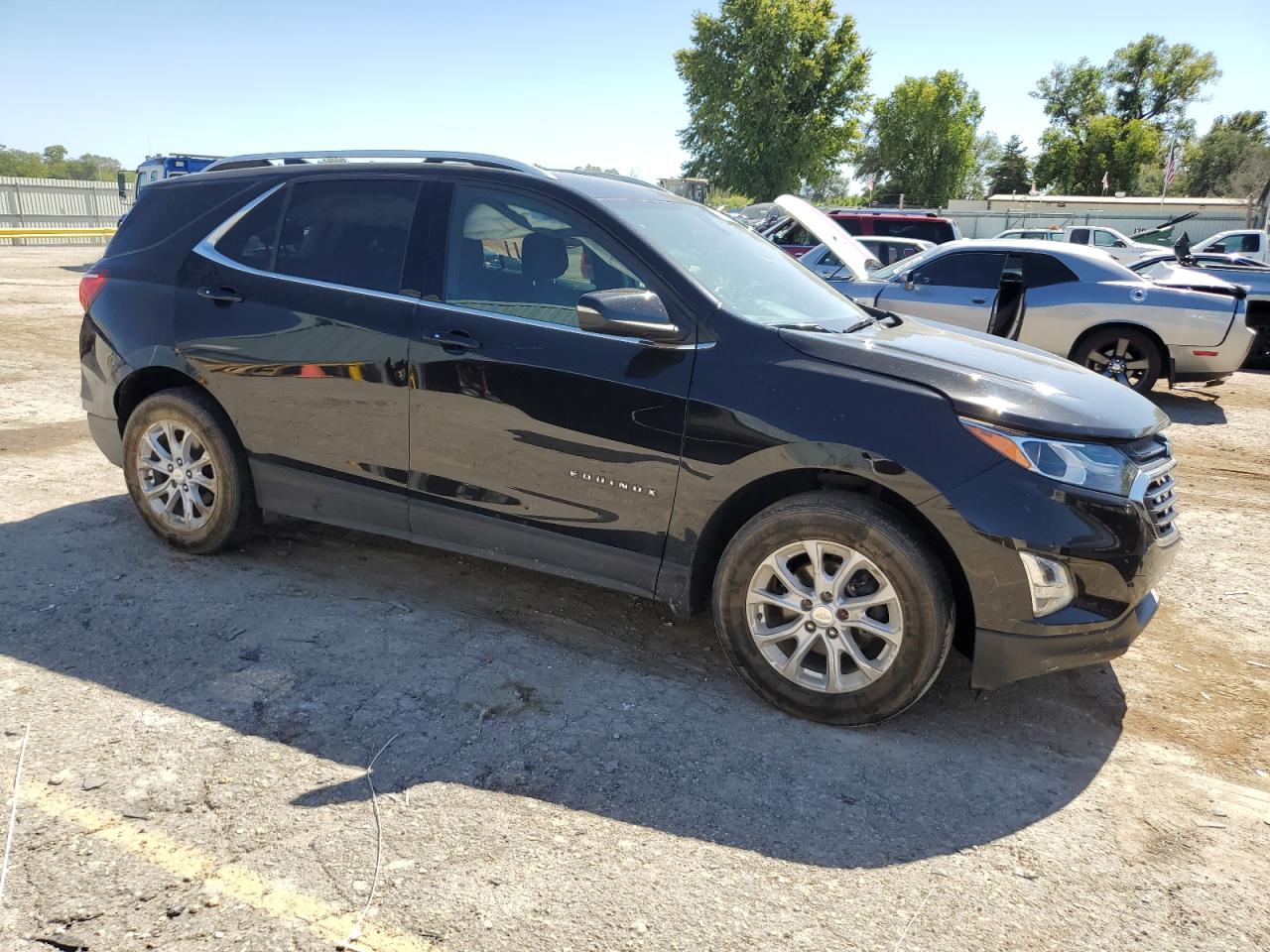 2019 Chevrolet Equinox VIN 3GNAXWEU7KL358076 Copart auction photo, rear end damage thumbnail 4