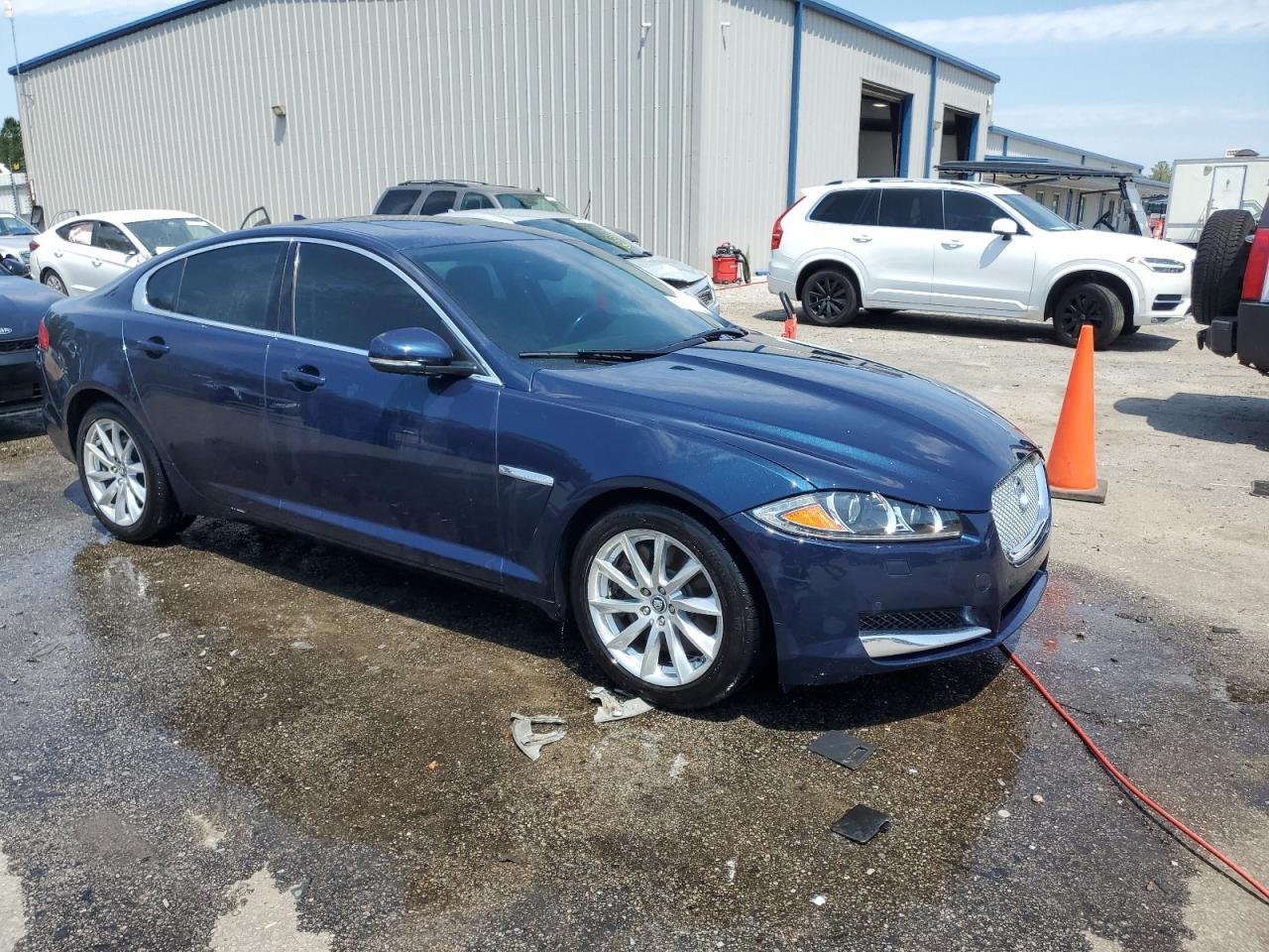 2013 Jaguar XF VIN SAJWA0ES1DPS65686 Copart auction photo, water/flood damage thumbnail 4