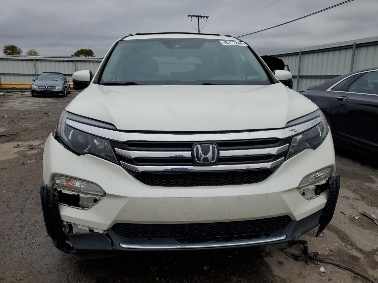 2017 Honda Pilot VIN 5FNYF6H96HB050311 Copart auction photo, front end / side damage thumbnail 5
