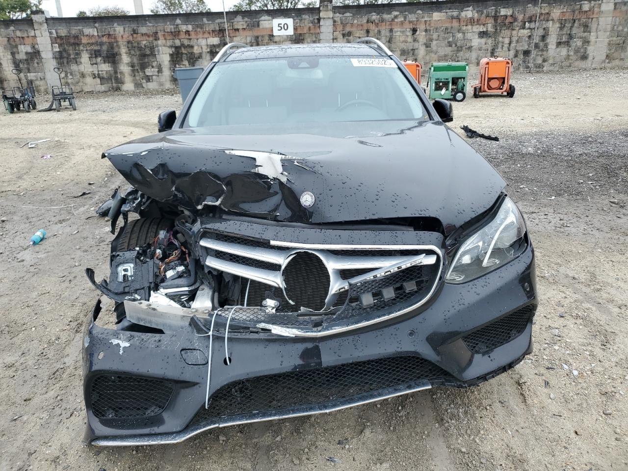 2014 Mercedes-Benz E-klasse VIN WDDHH8JBXEA996070 Copart auction photo, front end damage thumbnail 5