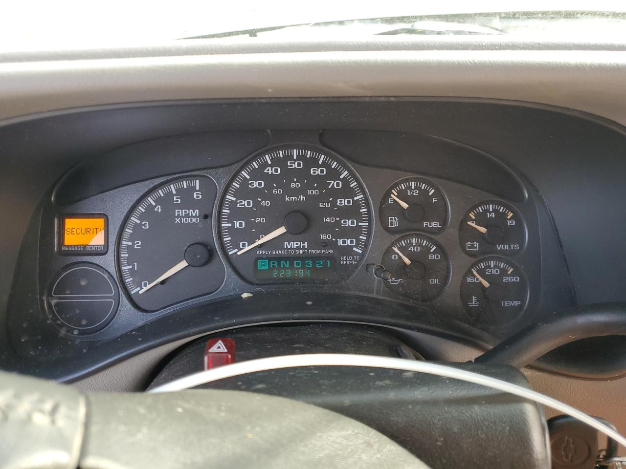 2002 Chevrolet Suburban VIN 3GNFK16Z42G220151 Copart auction photo, all over damage thumbnail 9