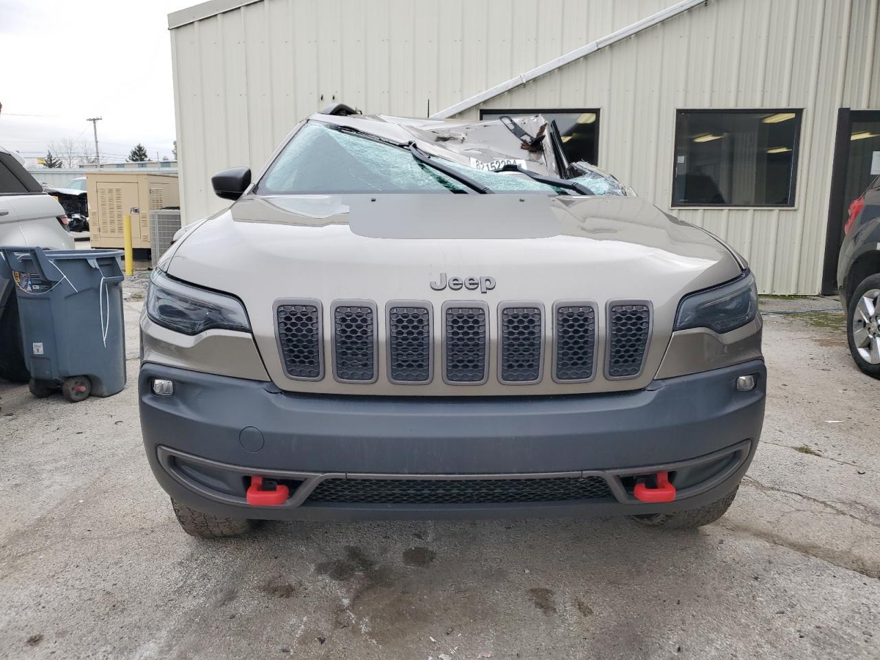 2020 Jeep Cherokee VIN 1C4PJMBX9LD614121 Copart auction photo, top/roof / side damage thumbnail 5