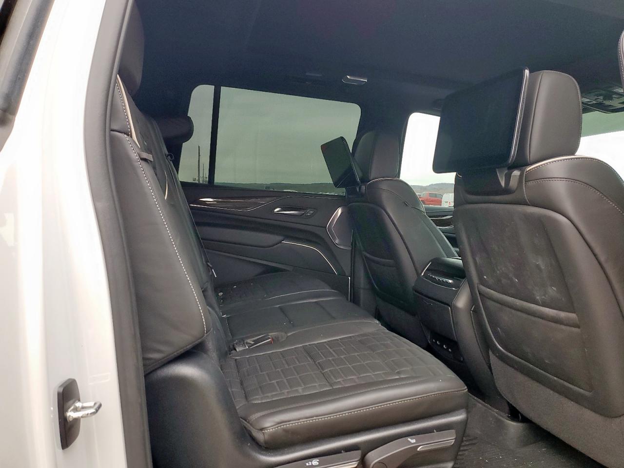 2023 Cadillac Escalade VIN 1GYS4RKL1PR358913 Copart auction photo, front end damage thumbnail 10