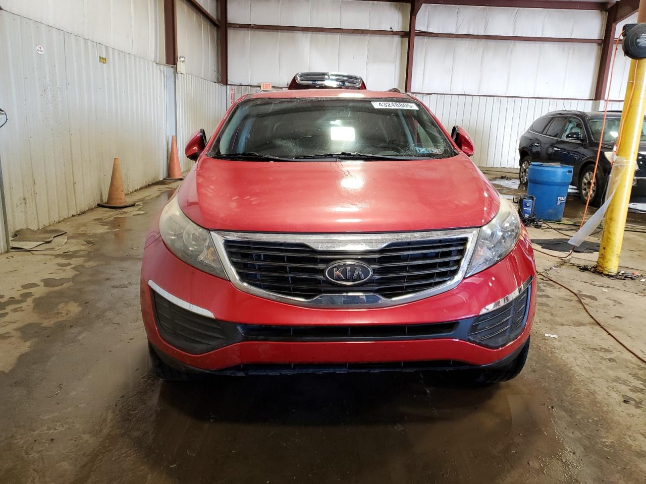 2011 KIA Sportage VIN KNDPBCA25B7061980 Copart auction photo, side / undercarriage damage thumbnail 5