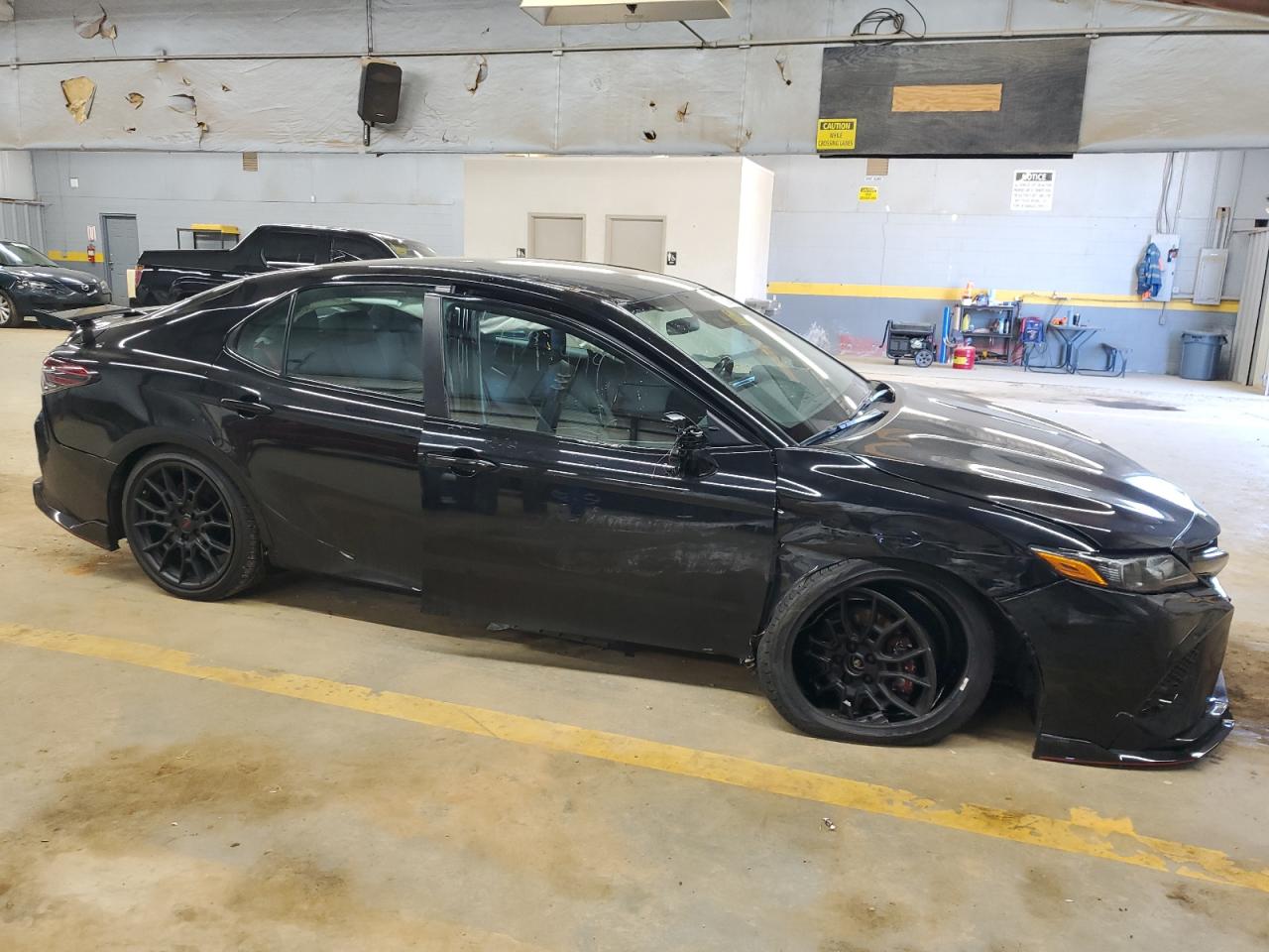 2022 Toyota Camry VIN 4T1KZ1AKXNU065602 Copart auction photo, front end / side damage thumbnail 4