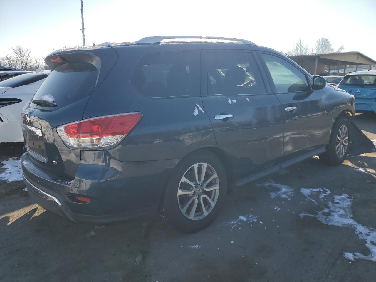 2015 Nissan Pathfinder VIN 5N1AR2MN4FC661397 Copart auction photo, all over damage thumbnail 3