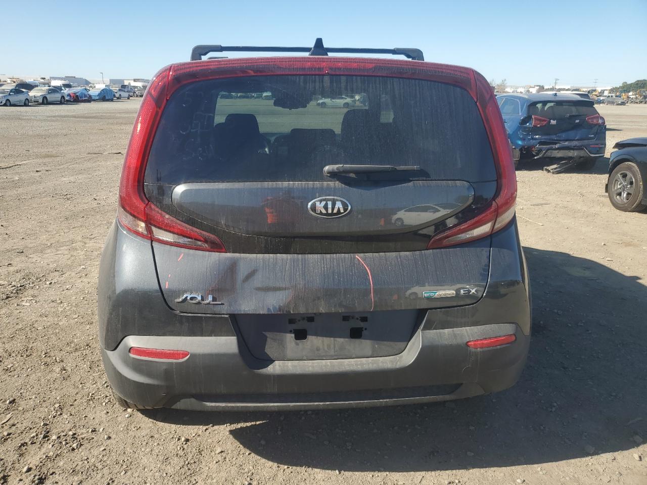 2021 KIA Soul VIN KNDJ33AU1M7763222 Copart auction photo, all over damage thumbnail 6