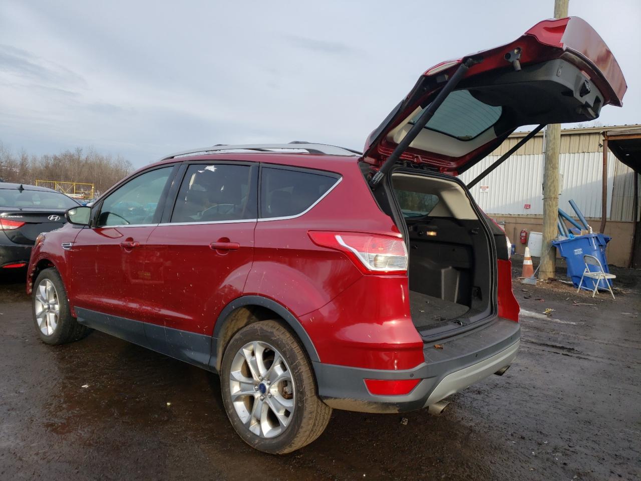 2016 Ford Escape VIN 1FMCU9JX9GUC48375 Copart auction photo, side / front end damage thumbnail 2