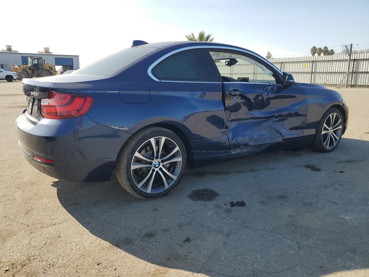 2016 BMW 2er VIN WBA1F9C55GV742306 Copart auction photo, all over damage thumbnail 3