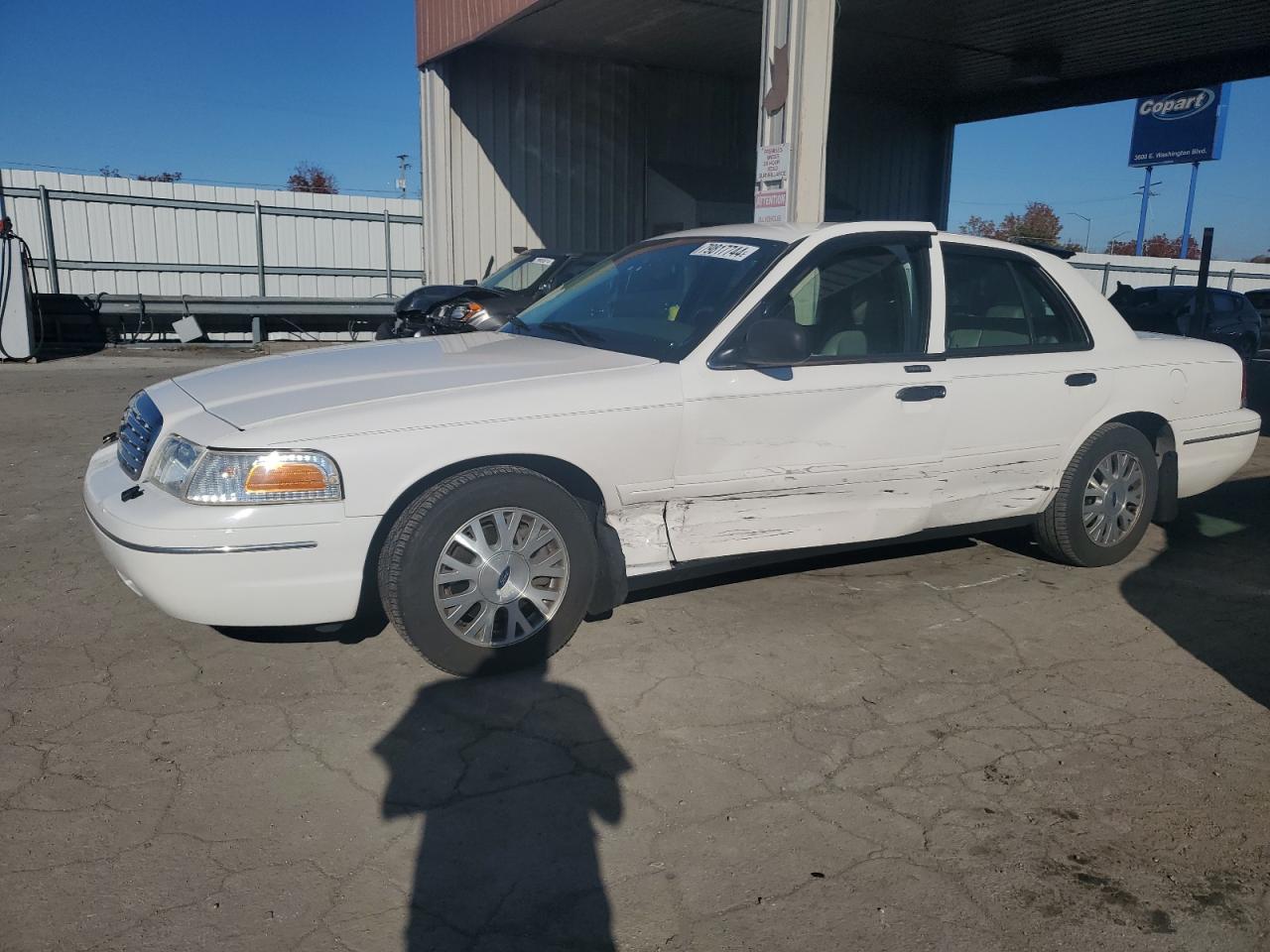 2003 Ford Crown Victoria VIN 2FAFP74W33X196427