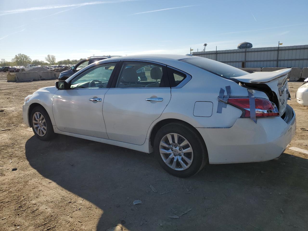 2014 Nissan Altima VIN 1N4AL3AP9EC174721 Copart auction photo, rear end / minor dent/scratches damage thumbnail 2