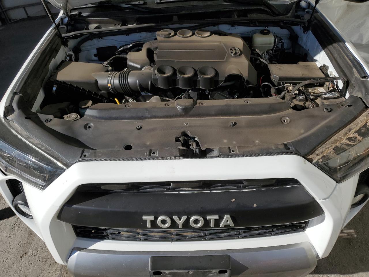 2019 Toyota 4Runner VIN JTEBU5JR2K5715242 Copart auction photo, all over / mechanical damage thumbnail 12