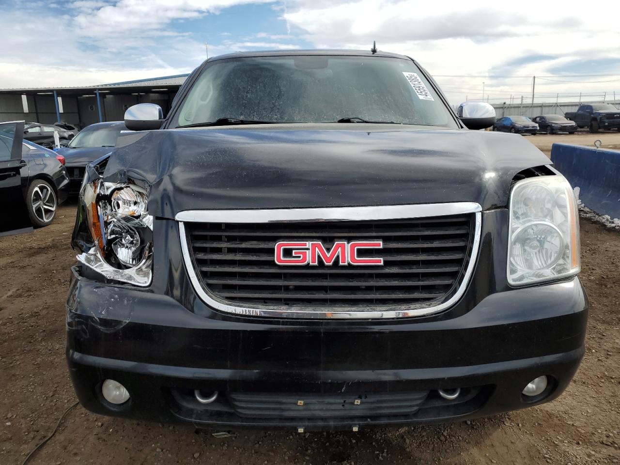 2010 GMC Yukon VIN 1GKUKKE33AR253423 Copart auction photo, front end damage thumbnail 5