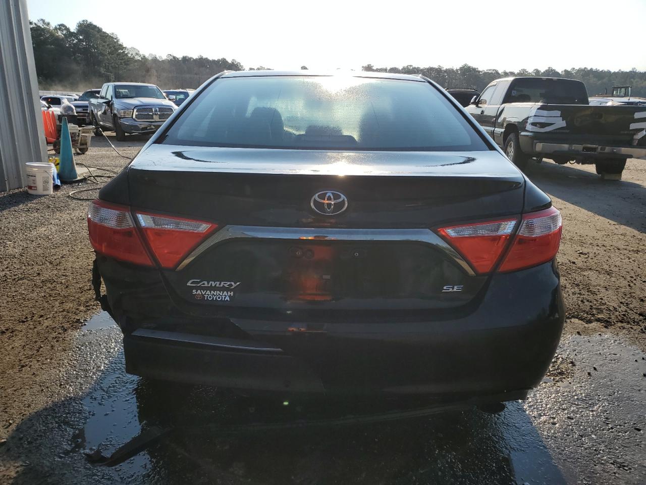 2015 Toyota Camry VIN 4T1BF1FK9FU021643 Copart auction photo, rear end / side damage thumbnail 6