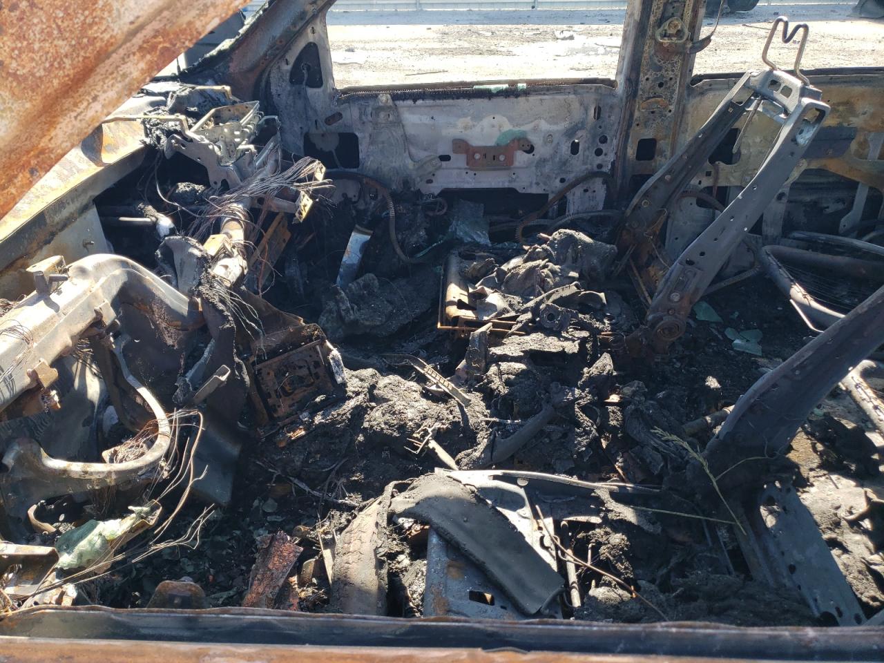 2013 Chevrolet Silverado VIN 3GCPKSE75DG169510 Copart auction photo, burn damage thumbnail 7