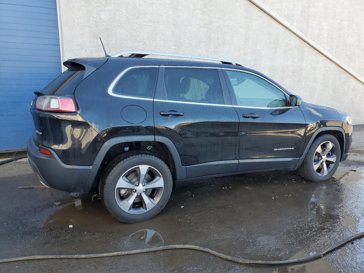 2019 Jeep Grand Cherokee VIN 1C4PJMDX4KD368929 Copart auction photo, front end damage thumbnail 3