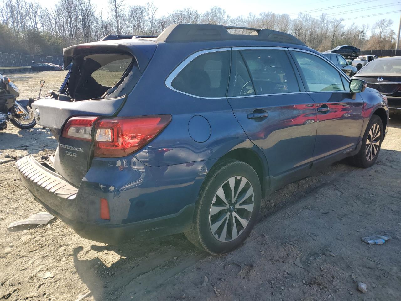 2015 Subaru Outback VIN 4S4BSENC9F3338194 Copart auction photo, rear end damage thumbnail 3