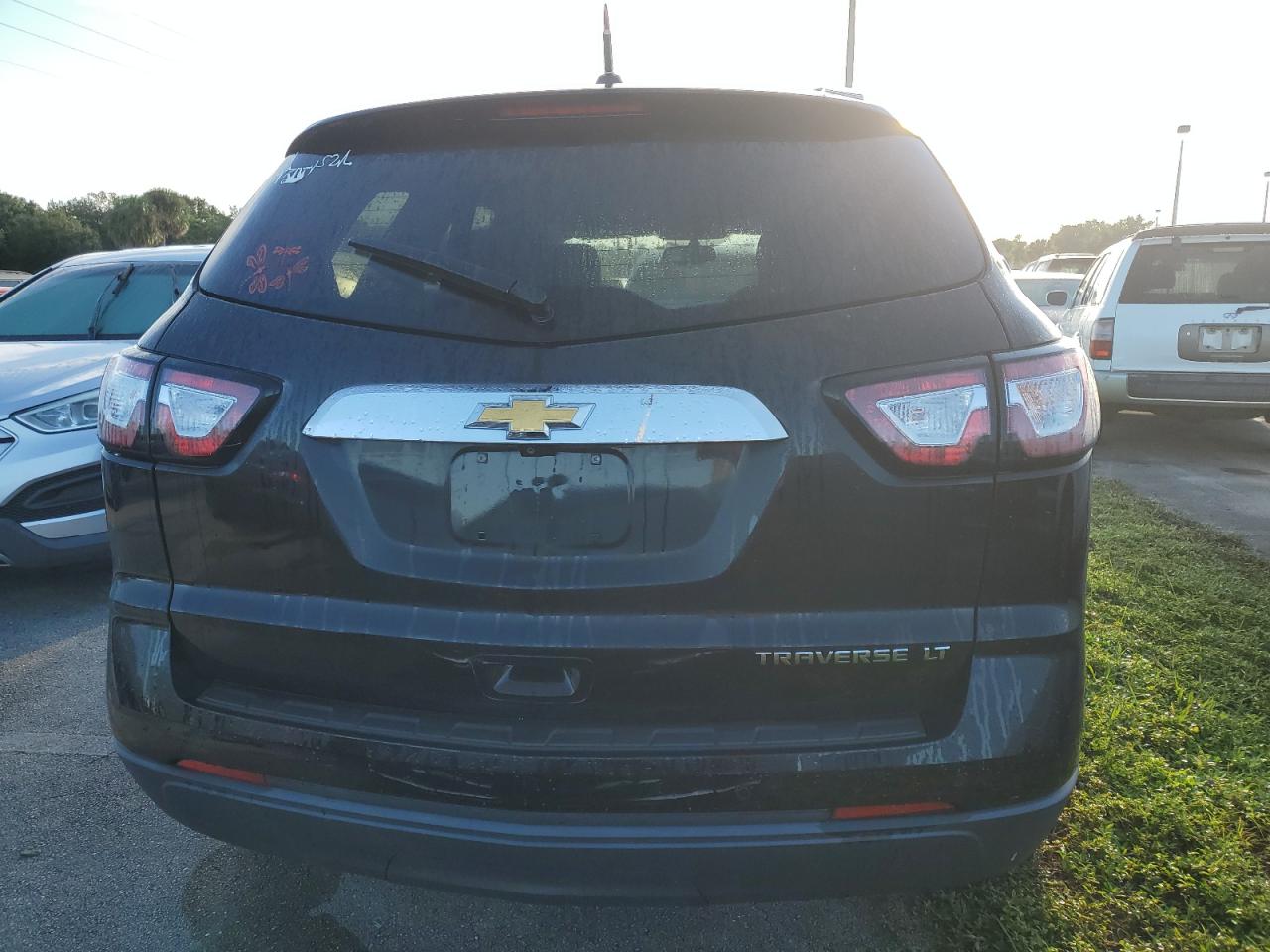 2016 Chevrolet Traverse VIN 1GNKRGKDXGJ130953 Copart auction photo, water/flood damage thumbnail 6