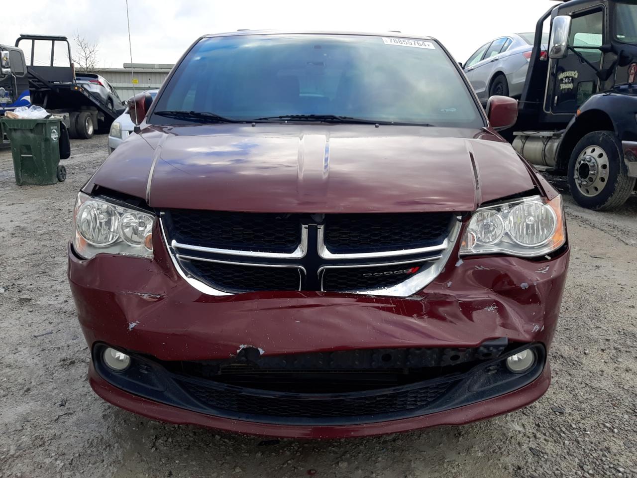 2018 Dodge Caravan VIN 2C4RDGCG2JR205694 Copart auction photo, rear end / front end damage thumbnail 5