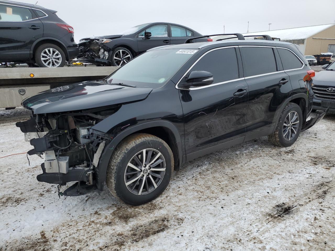 2019 Toyota Highlander VIN 5TDJZRFH1KS916424