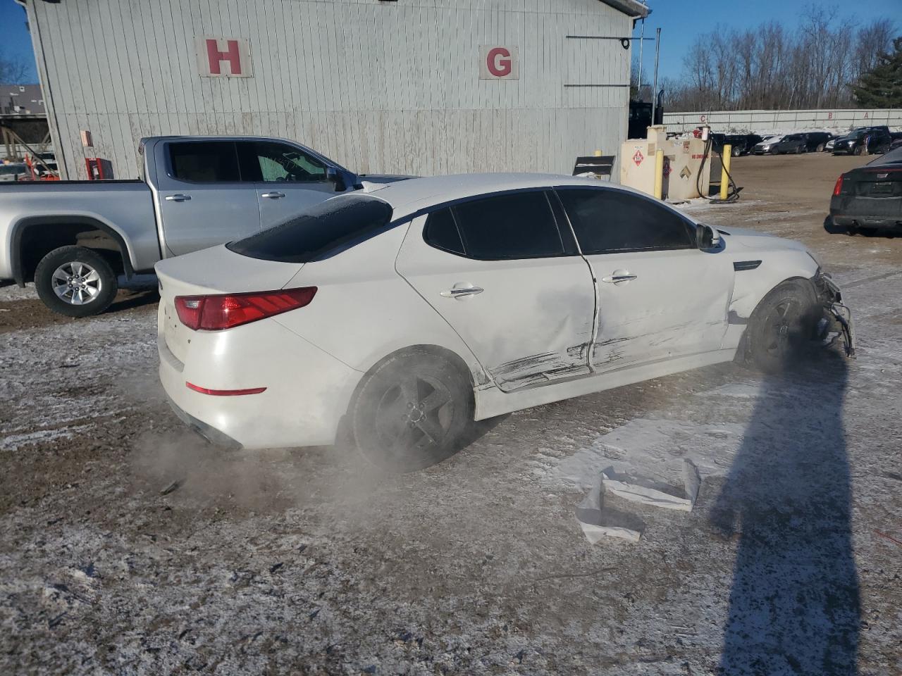 2015 KIA Optima VIN KNAGM4A79F5605620 Copart auction photo, side / front end damage thumbnail 3