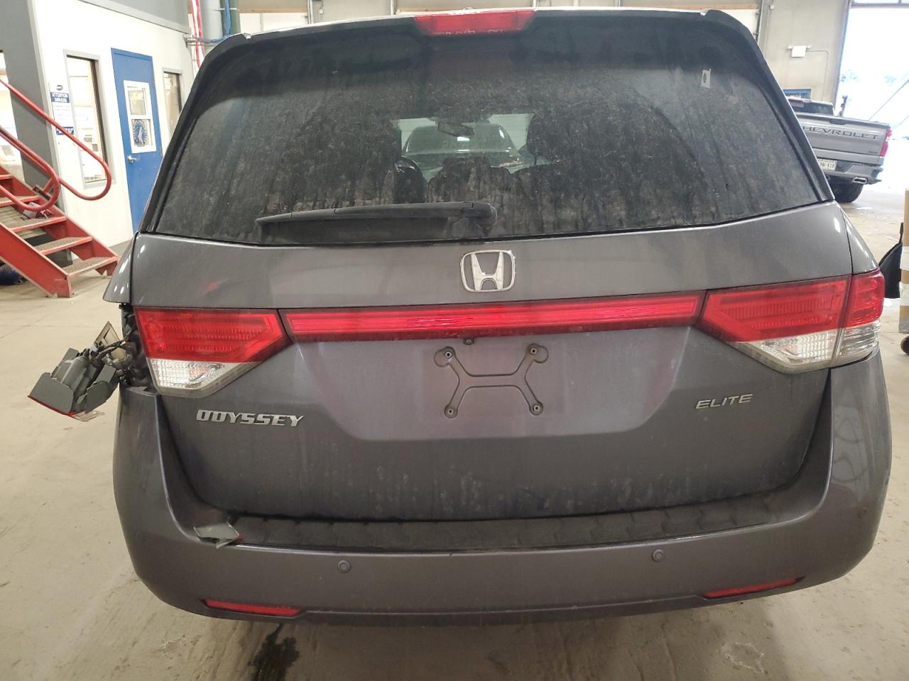 2016 Honda Odyssey VIN 5FNRL5H91GB017173 Copart auction photo, all over damage thumbnail 6