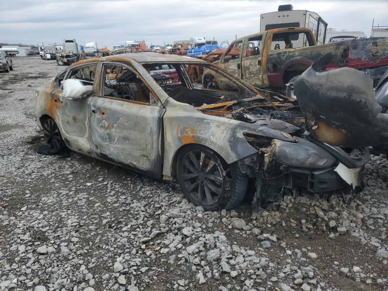 2017 Nissan Altima VIN 1N4AL3AP4HC262175 Copart auction photo, burn damage thumbnail 4