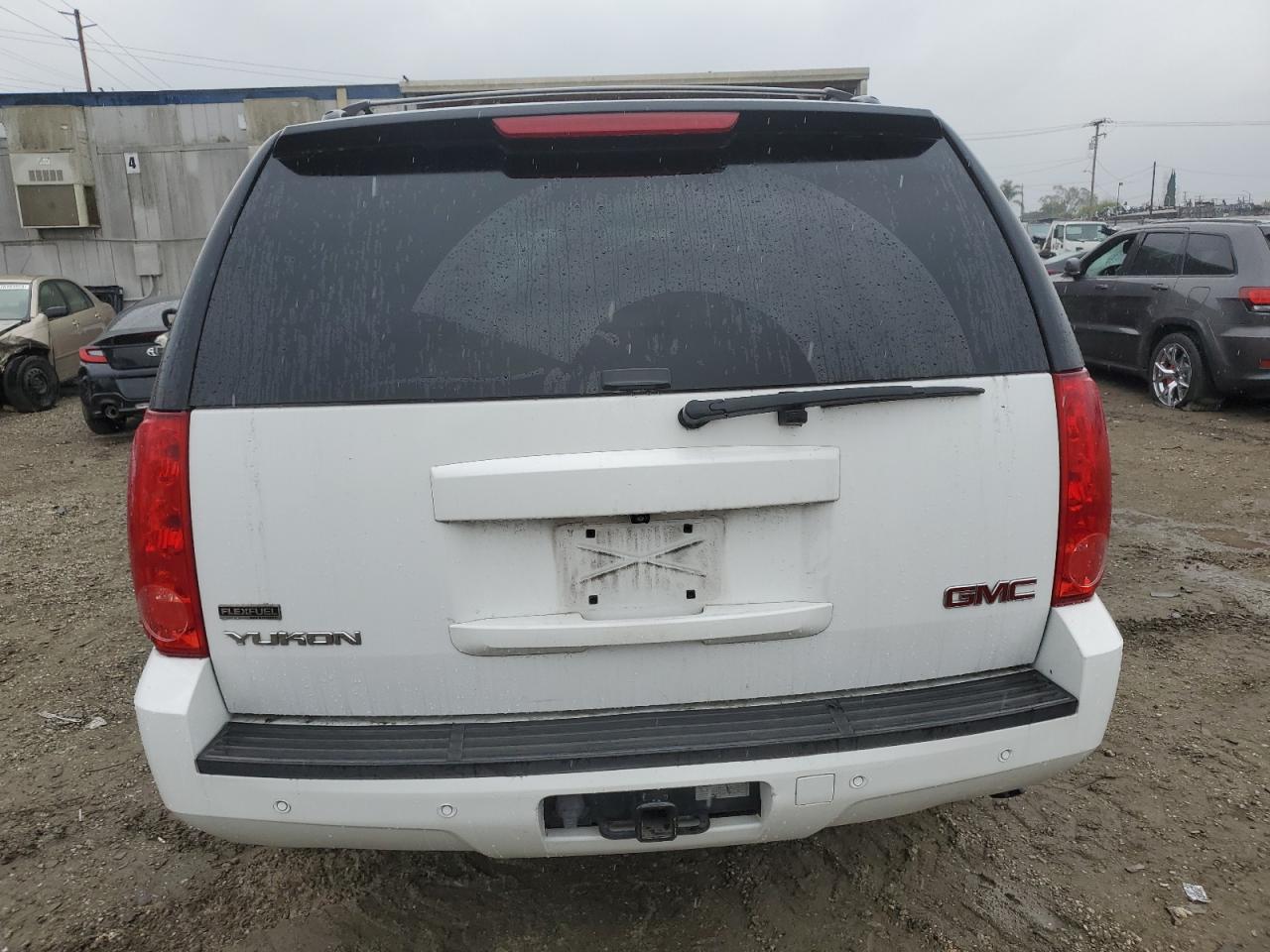 2011 GMC Yukon VIN 1GKS1AE02BR224975 Copart auction photo, front end damage thumbnail 6