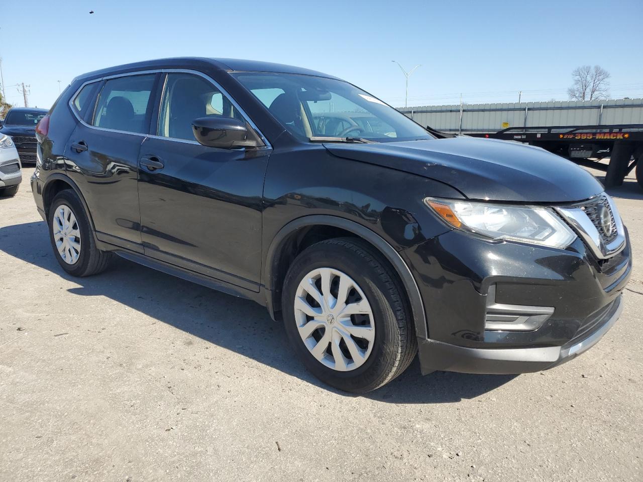 2019 Nissan Rogue VIN 5N1AT2MT3KC838872 Copart auction photo, front end damage thumbnail 4