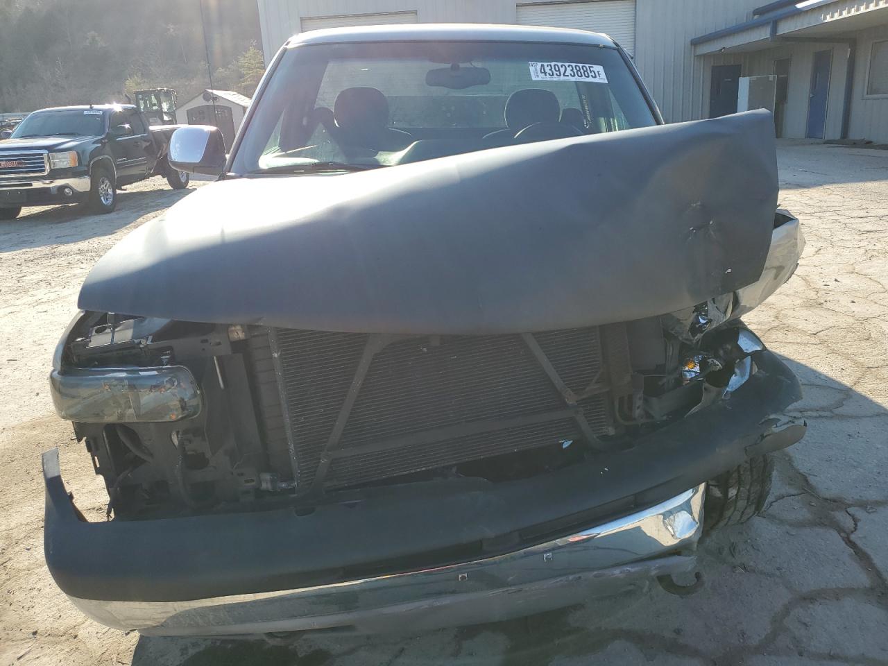 1999 Chevrolet Silverado VIN 1GCEK14T8XZ141172 Copart auction photo, front end / side damage thumbnail 5