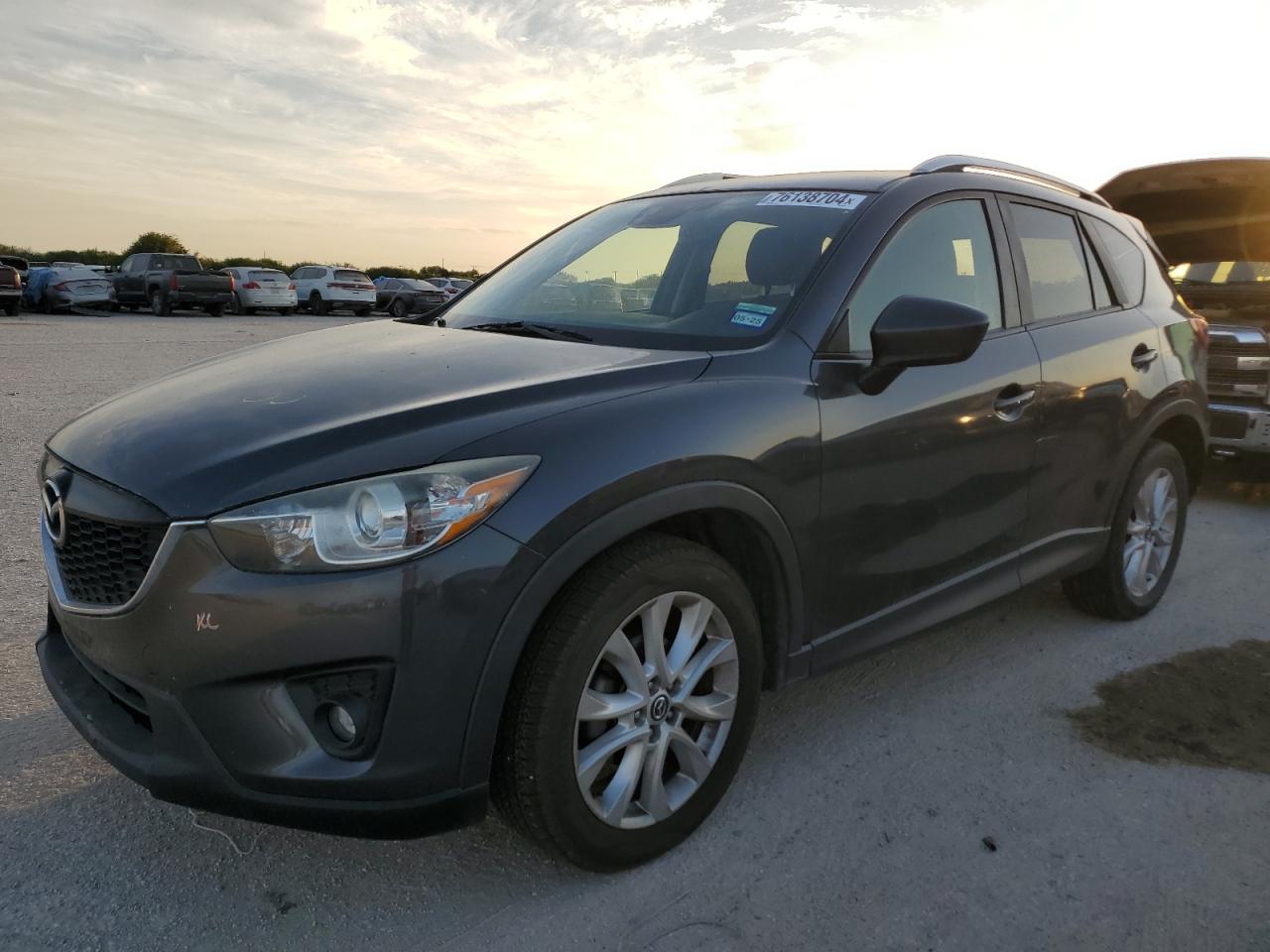 2014 Mazda CX-5 VIN JM3KE2DY0E0303039