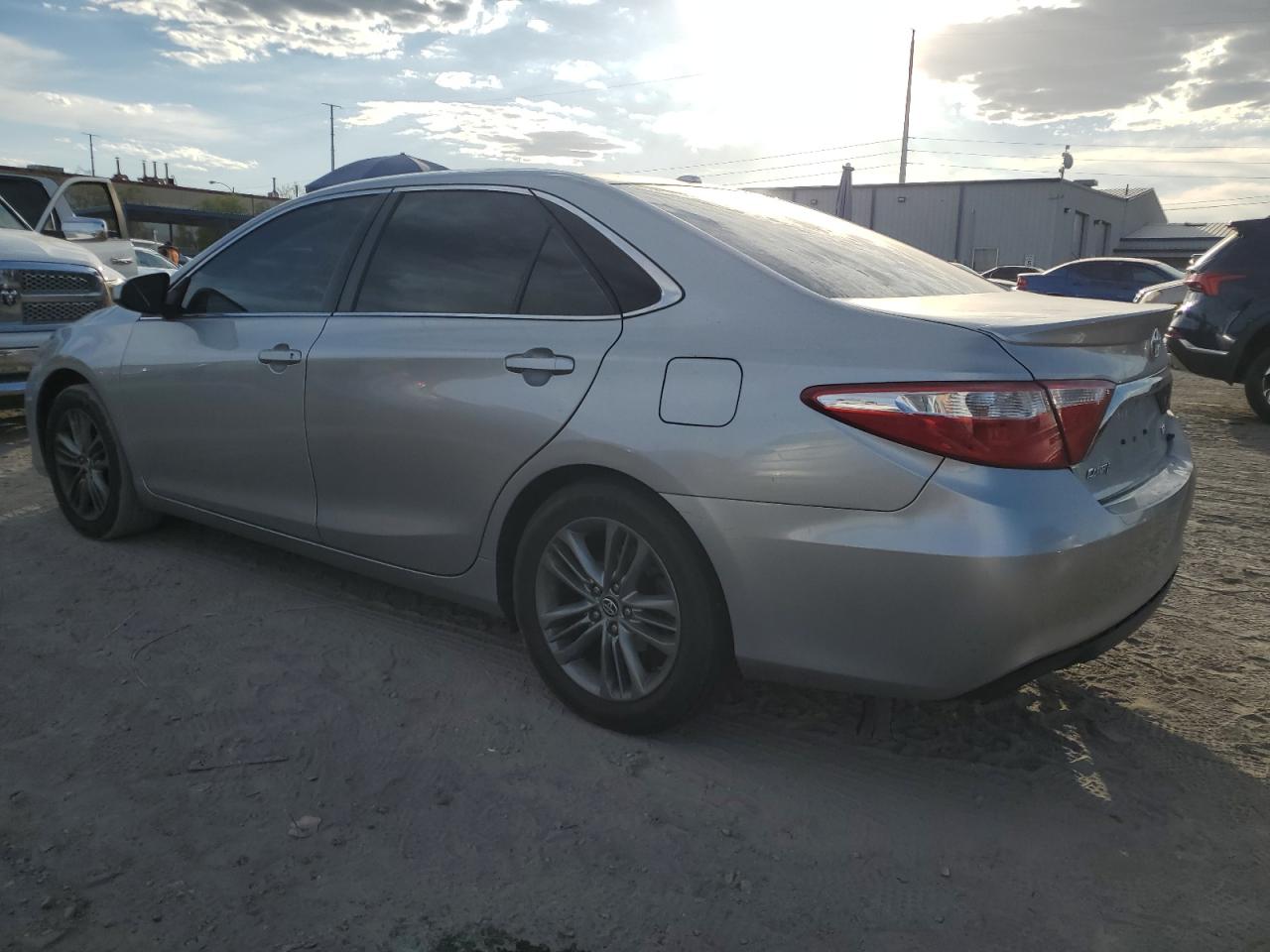 2015 Toyota Camry VIN 4T1BF1FK3FU484250 Copart auction photo, side damage thumbnail 2