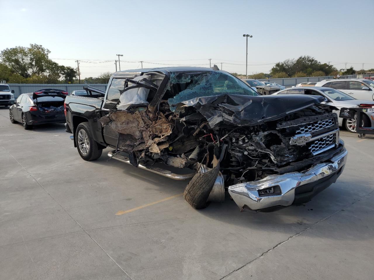 2015 Chevrolet Silverado VIN 3GCPCREC6FG533682 Copart auction photo, front end damage thumbnail 4