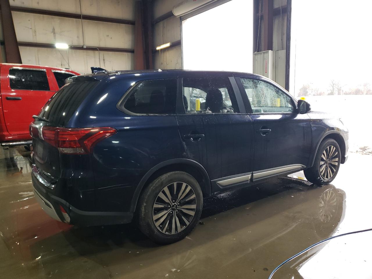 2020 Mitsubishi Outlander VIN JA4AD3A35LZ031211 Copart auction photo, front end / hail damage thumbnail 3