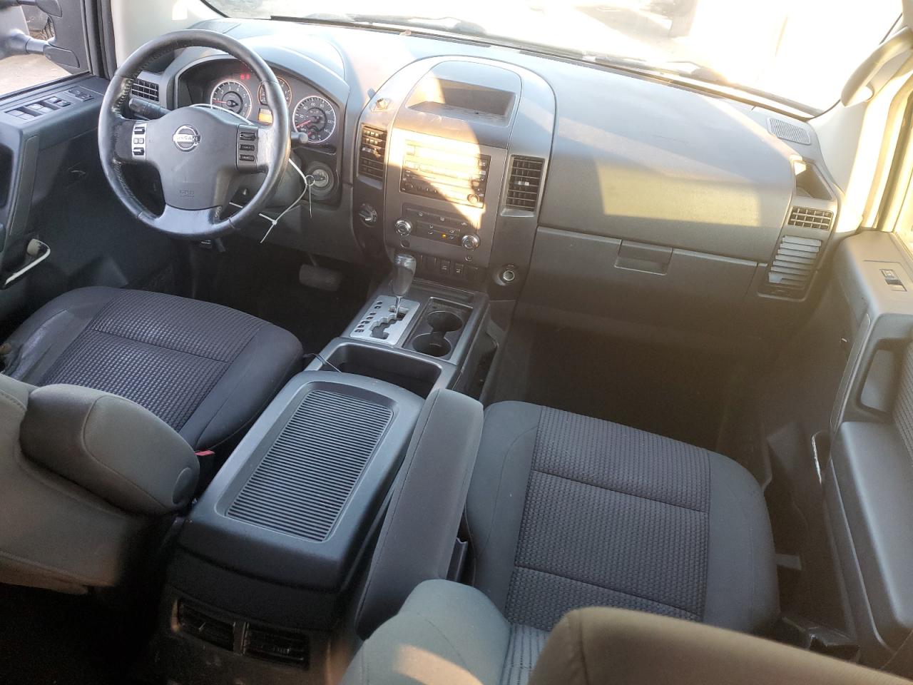 2010 Nissan Titan VIN 1N6AA0EC3AN311847 Copart auction photo, side / front end damage thumbnail 8