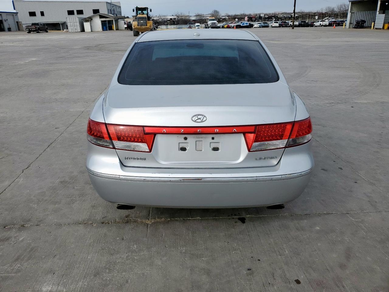 2008 Hyundai Azera VIN KMHFC46F08A318383 Copart auction photo, front end damage thumbnail 6