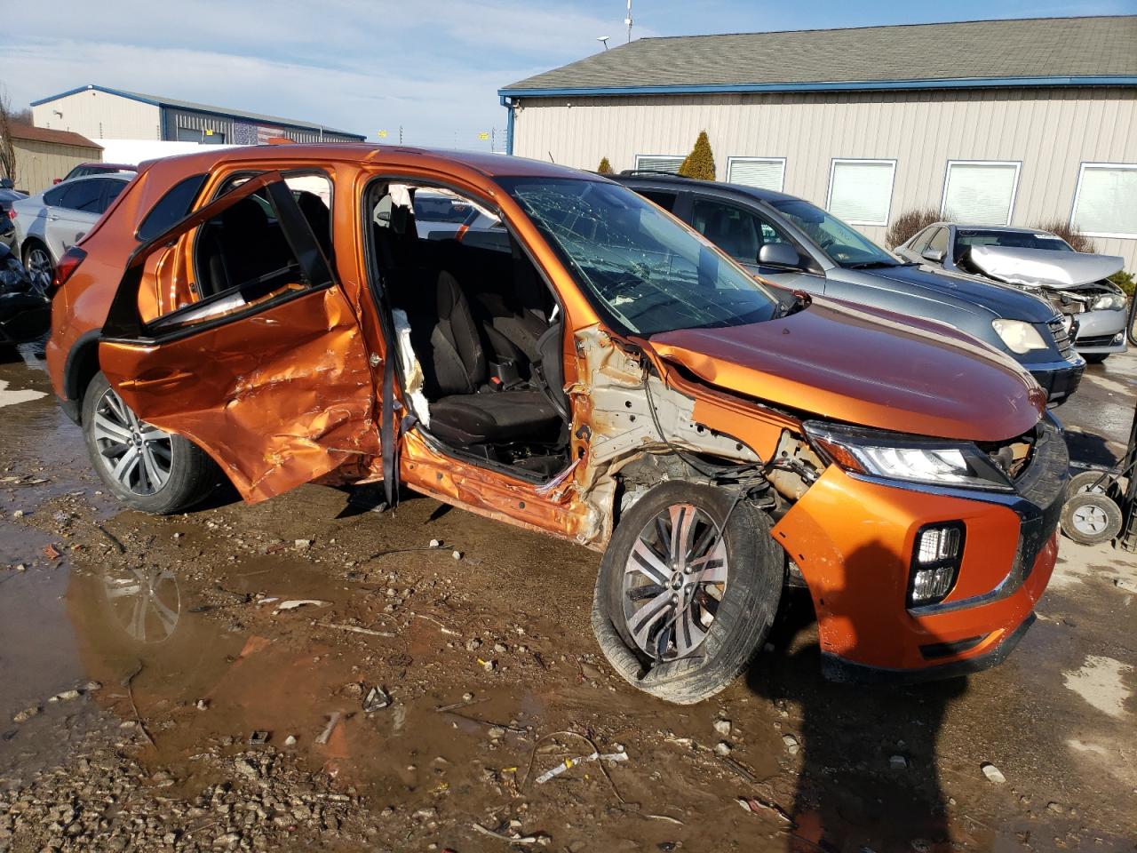 2020 Mitsubishi Outlander VIN JA4AP4AU3LU004964 Copart auction photo, side / rear end damage thumbnail 4