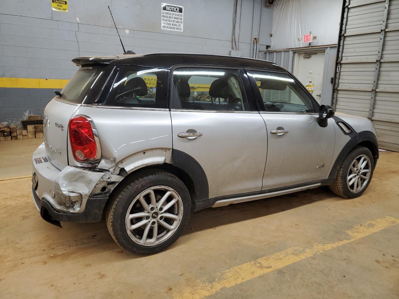 2015 MINI Cooper VIN WMWZC5C53FWP47744 Copart auction photo, rear end damage thumbnail 3
