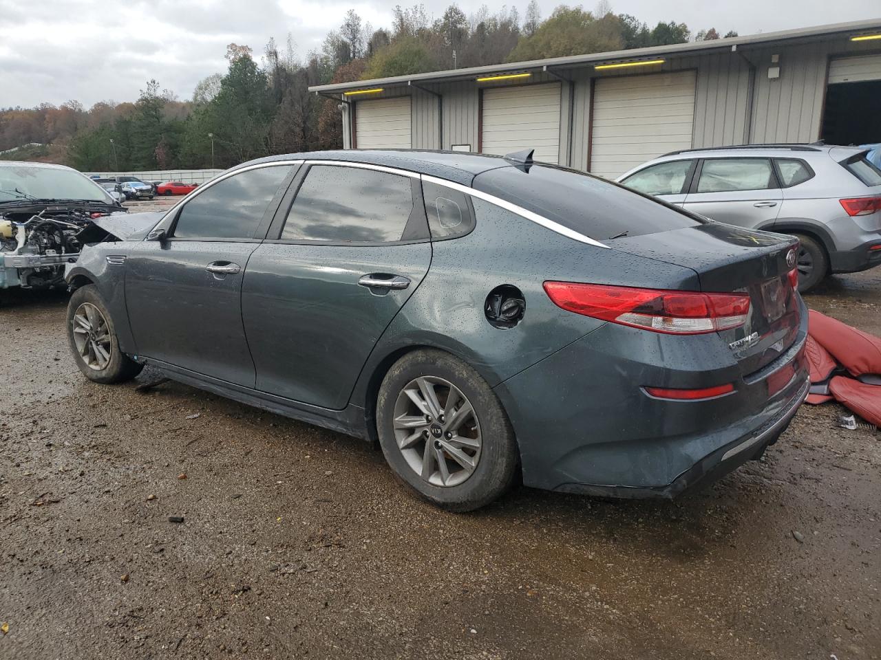 2020 KIA Optima VIN 5XXGT4L34LG430488 Copart auction photo, front end damage thumbnail 2