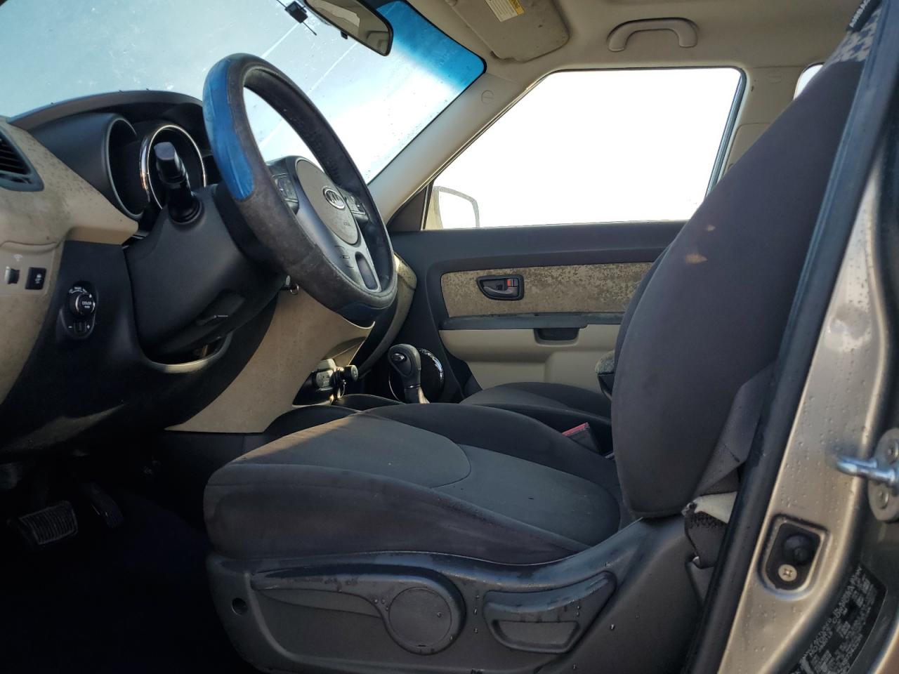 2011 KIA Soul VIN KNDJT2A2XB7343299 Copart auction photo, water/flood damage thumbnail 7