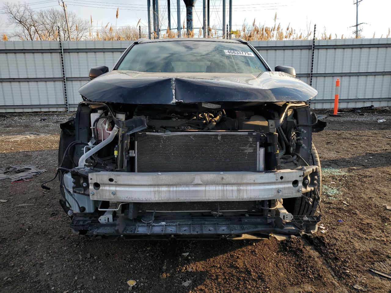 2019 Toyota RAV 4 VIN 2T3H1RFV2KW018702 Copart auction photo, front end / side damage thumbnail 5