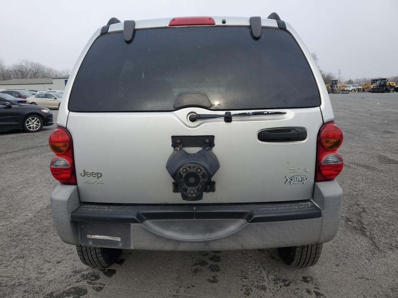 2004 Jeep Liberty (North America) VIN 1J4GL48K54W195075 Copart auction photo, front end damage thumbnail 6