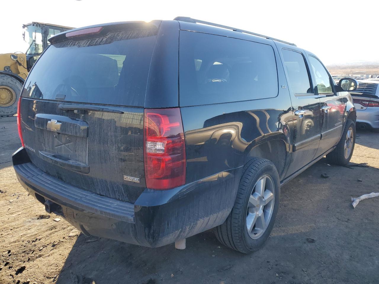 2008 Chevrolet Suburban VIN 3GNFK16388G198756 Copart auction photo, front end damage thumbnail 3